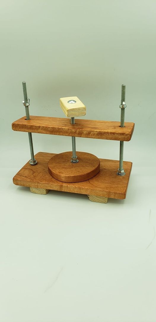 CHEESE PRESS SOLID OAK HANDMADE 20LB MADE IN MICHIGAN
