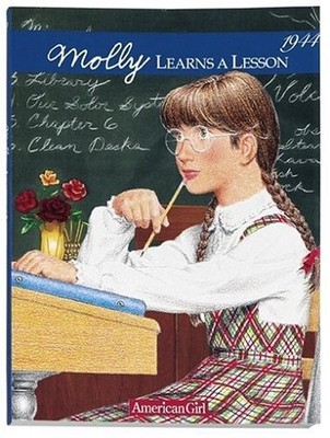 Molly Learns a Lesson 1944 : A School Story, Book 2 by Valerie Tripp