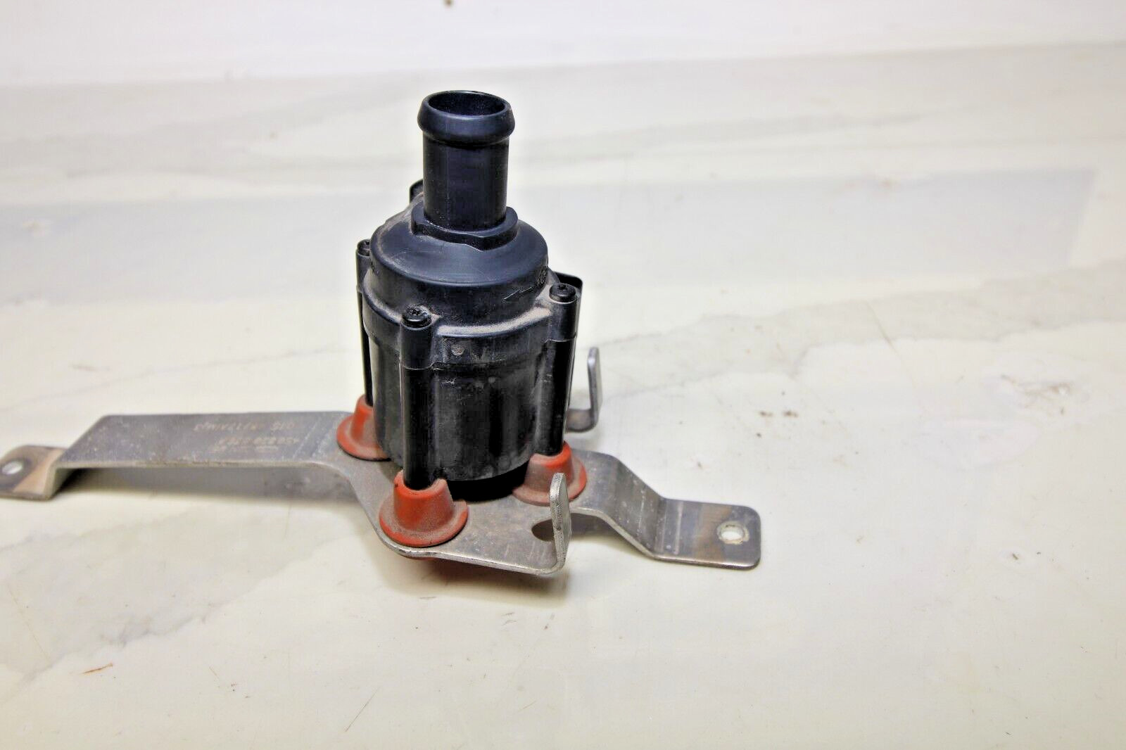 17-21 AUDI R8 V10 PLUS RWS OEM AUXILIARY WATER COOLANT PUMP 06H121601N GENUINE