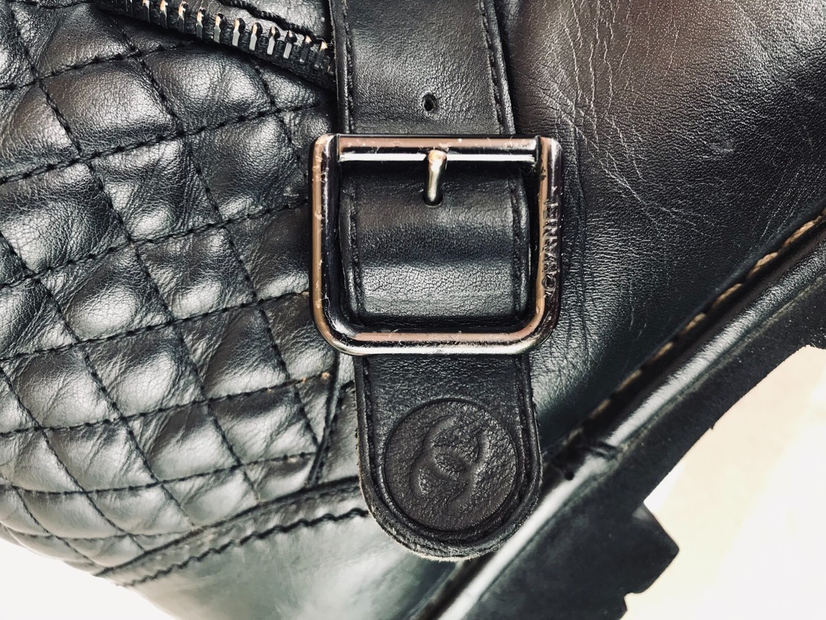 CHANEL 38ハーフ CHANEL Leather Quilted Motorcycle CC Logo Side Zip Mid Biker
