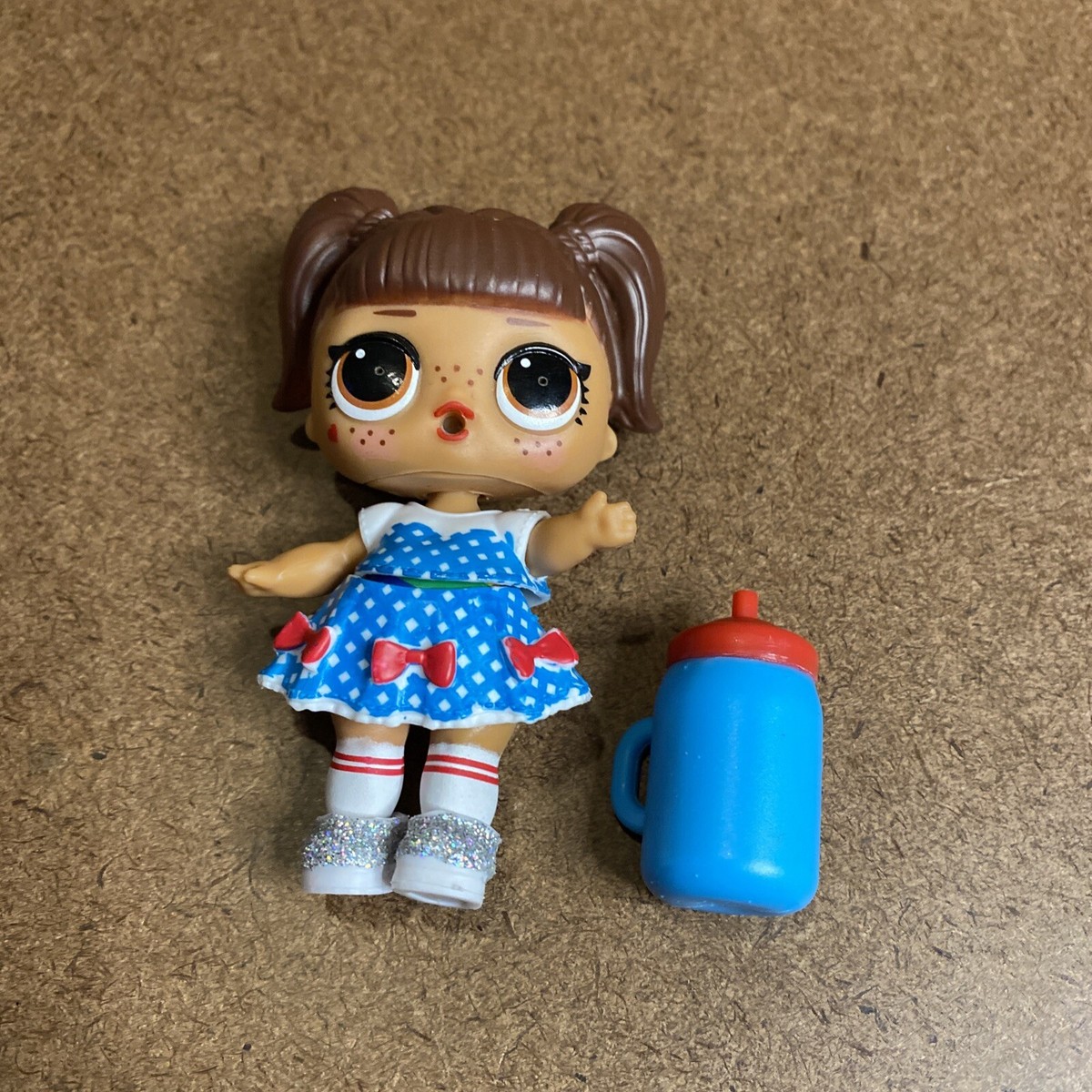 LOL Surprise! Doll Under Wraps Eye Spy Series 4 Kansas MGA