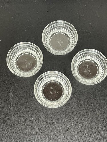 Arcoroc Glass Clear Fruit/salt Bowl Signed In Good Condition Set Of 4 Vintage - Picture 2 of 7