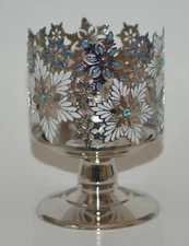 BATH & BODY WORKS SNOWFLAKES PEDESTAL LARGE 3 WICK CANDLE HOLDER SLEEVE 14.5OZ