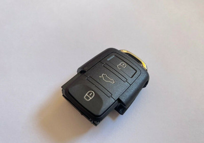 Volkswagen Scirocco 11/2011 - 2016 3 Button Flip Remote Head