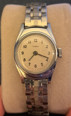 Vintage Timex Watch Women Silver Tone Round Dial Stretch  display picture 2