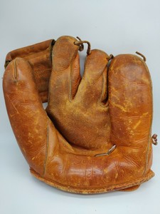 under armour liner gloves review