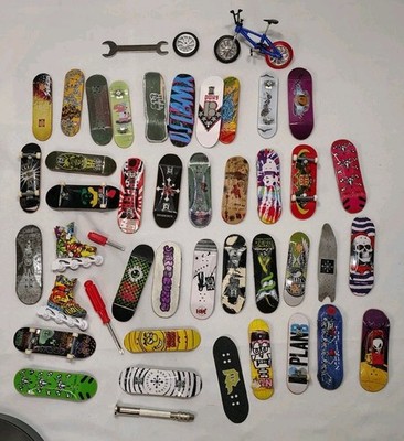 LARGE LOT OF 30+ Tech Deck Fingerboard Skateboard Deck BMX w/ Tools and Parts