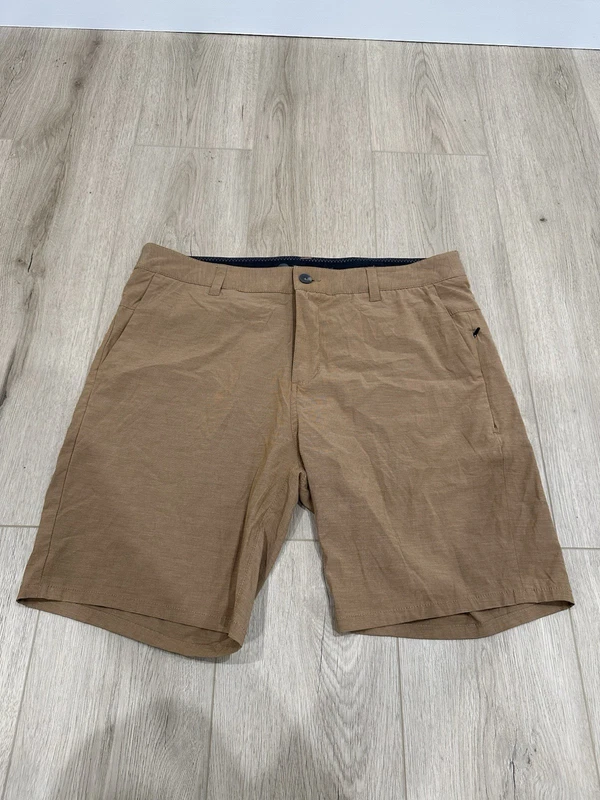 vuori aim chino performance golf preppy shorts