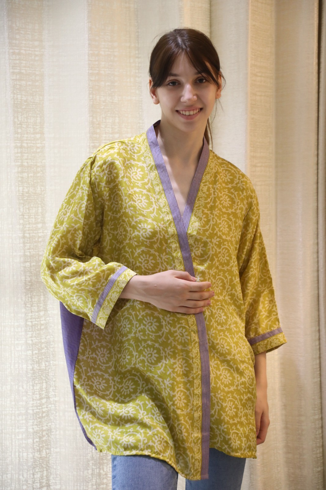 Seda Corto Kimono Plumero Chaqueta Cardigan Gorra Bata Suelta Verde-Blanco...