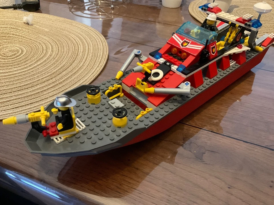 LEGO 7906, photo 2 sur 5