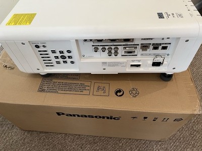 Panasonic PT-RZ690 DLP WUXGA Projector 6000 Lumens 8856 Lamp Hours