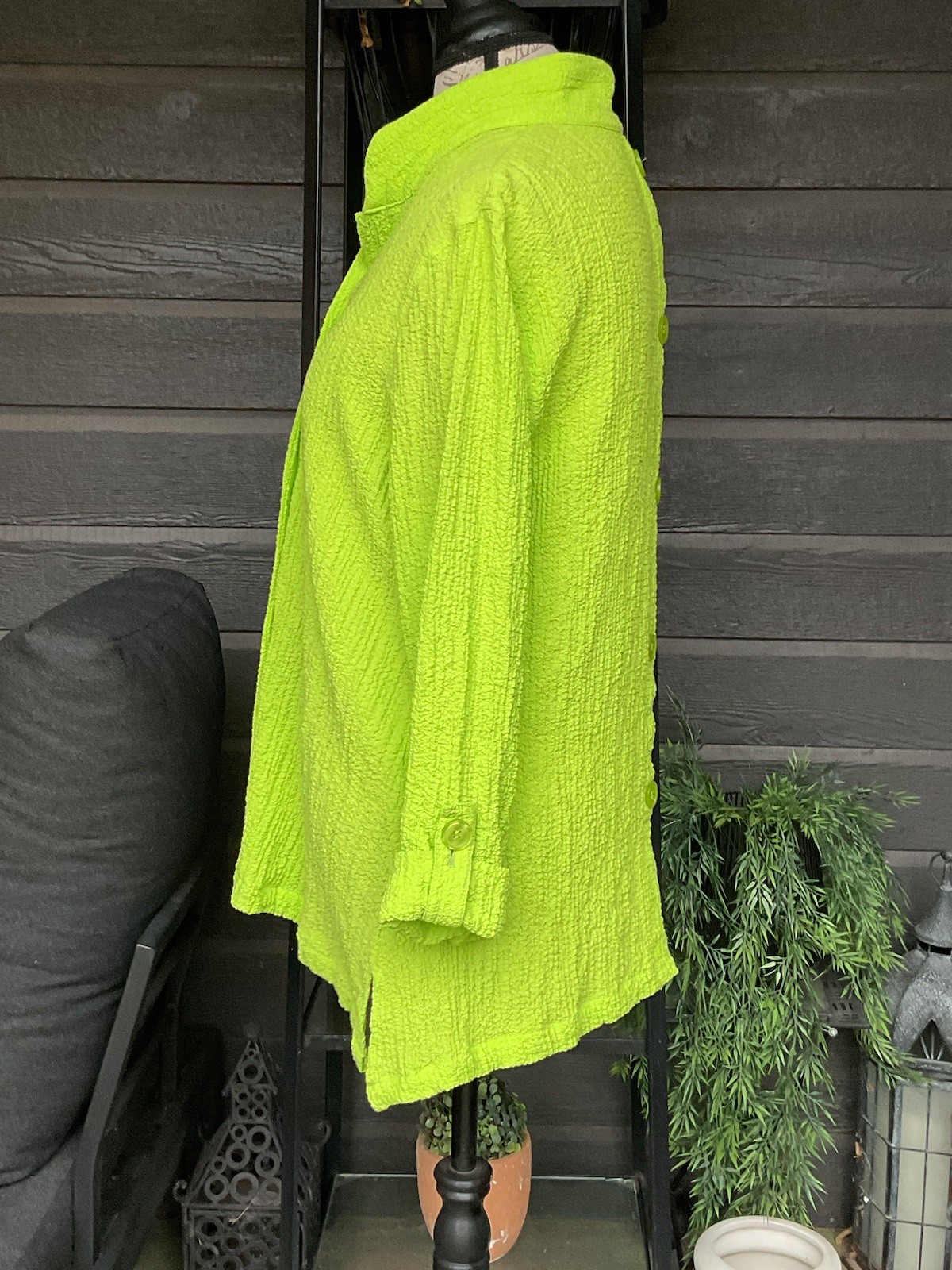 Multiples Lime Crinkle Texture Roll Tab Sleeve Tu… - image 2