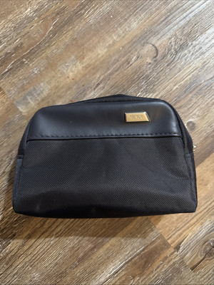 Tumi for Delta Pouch Travel Toiletry Zip Top Textured Makeup Bag