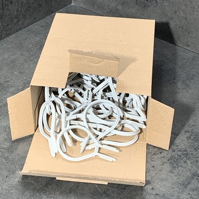 50 Stück Steckschlaufen Kabelklemmdübel Kabelhalter 28 - 40 mm STS 40 HUP 