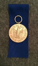 GERMAN MEDAL - WEHRMACHT TWELVE  YEAR FAITHFUL SERVICE MEDAL  1957 PATTERN