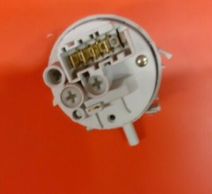 Waschmaschine HOTPOINT WMA63S Druckschalter