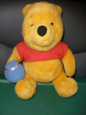 Mattel 1994 Winnie the Pooh Teddy Bear With Honey Pot Plush EUC P48A 
