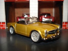 Mercedes Benz 230 SL 1963 edición personalizada 1/64 dorado con ruedas y neumáticos plateados fríos