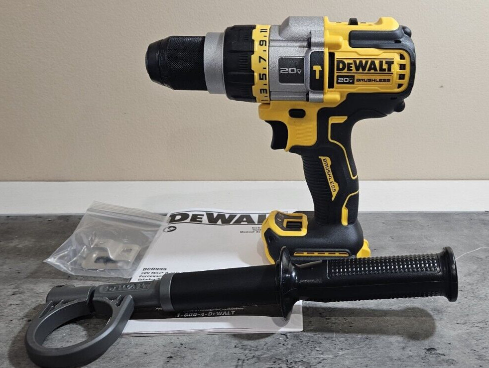 New DeWalt 20 Volt 20v Flexvolt Brushless 1/2" Hammer Drill/Driver DCD999