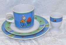 Kindergedeck 4 tlg.- Motiv Ostern - Tasse - Teller - Eierbecher