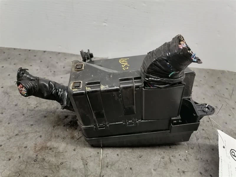 Motor caja fusibles OUTLANDER SPORT 1167143 Foto 2 de 4