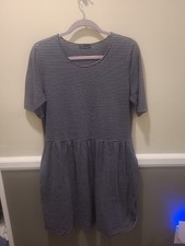 Gap Women Black & White  Scoop Neck Short Sleeve Knee Length Dress Large
