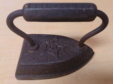 Antique Cast Iron Geneva ILL Sad Iron Star #5