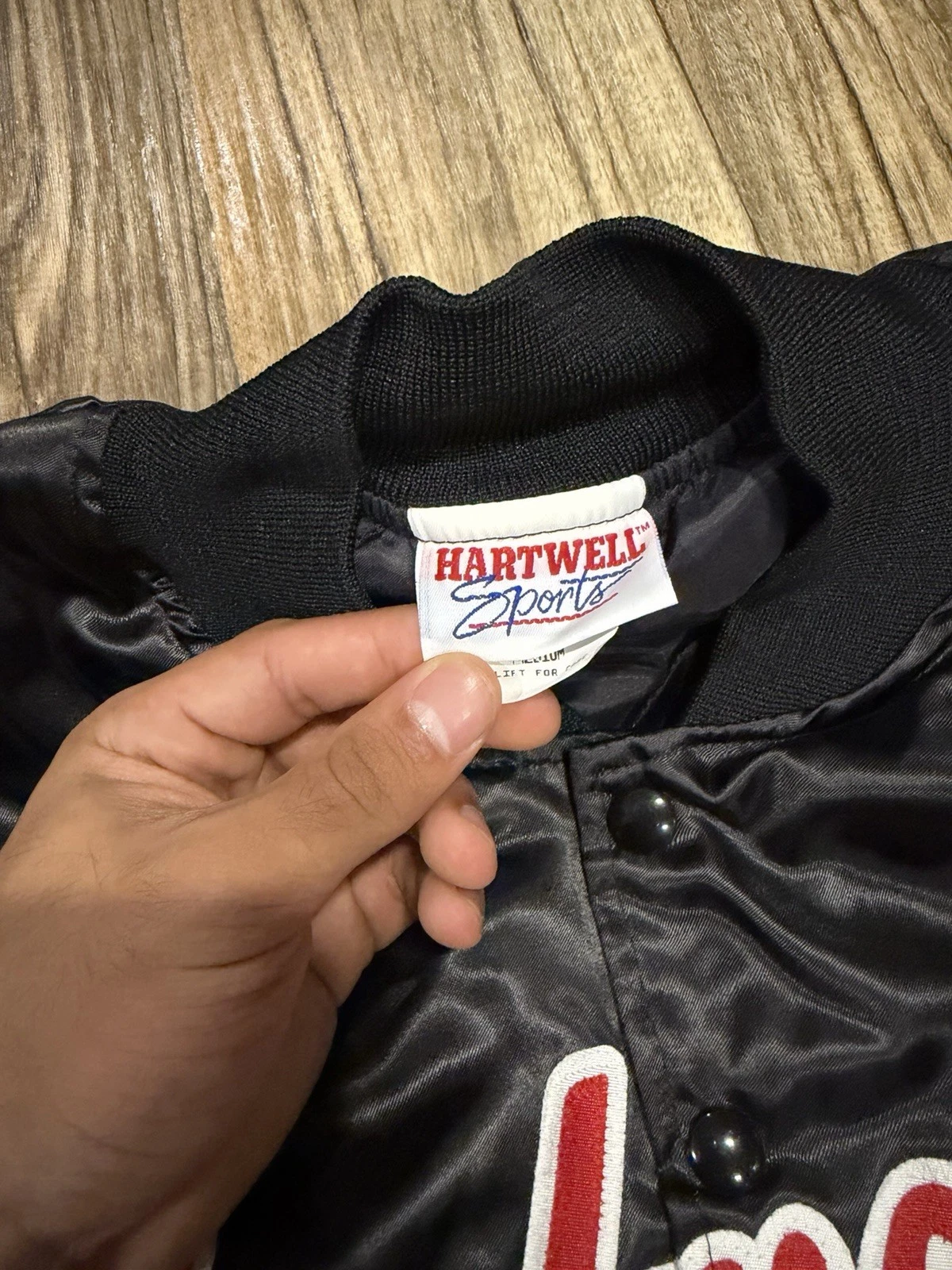 Vintage 1990s Hartwell Sports Budweiser Satin Silk Bomber Jacket Size Medium - product detail image 3