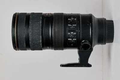 Nikon Nikkor 70-200 mm F/2.8 AF-S 1:2,8G IF-ED VR Objektiv - Bild 1 von 4