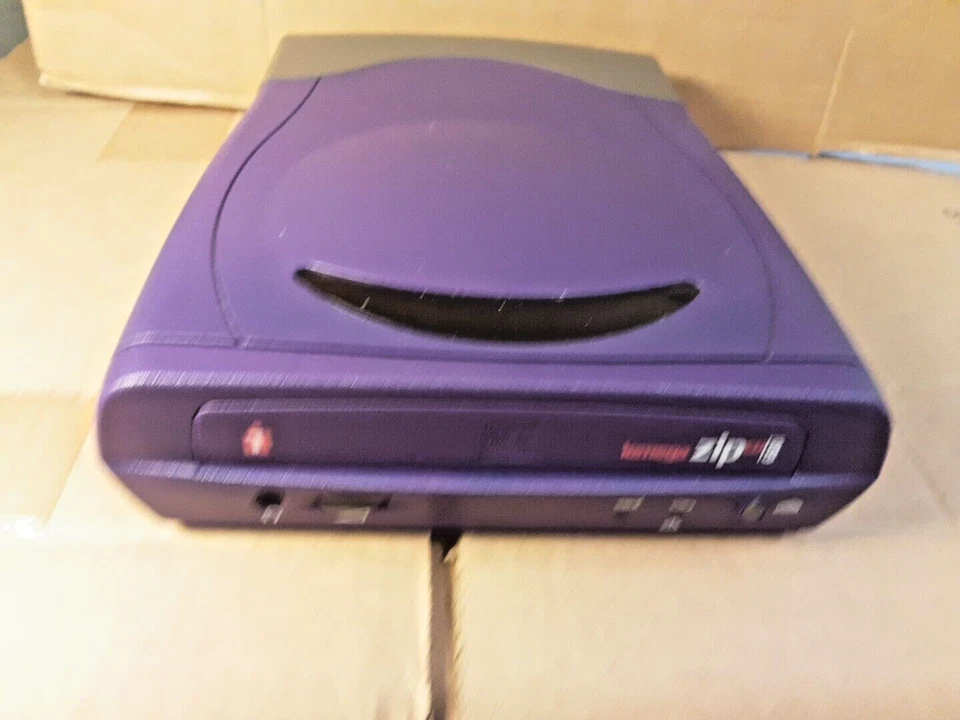 Iomega ZIPCDUSB ZIP CD 650 CD-R/RW External USB Drive CD-ROM ONLY, NO PSU - Image 2 of 4