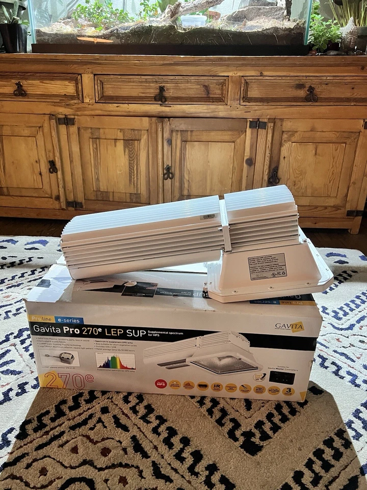 Luz de cultivo industrial GAVITA Pro 270e LEP SUP EE. UU. Foto 2 de 3
