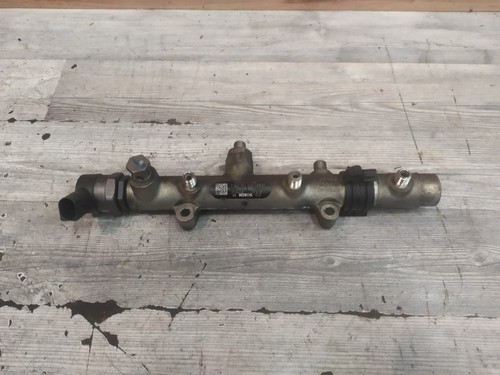 VW Touareg 7L  Einspritzleiste Verteilerleiste rechts 059130090J /2