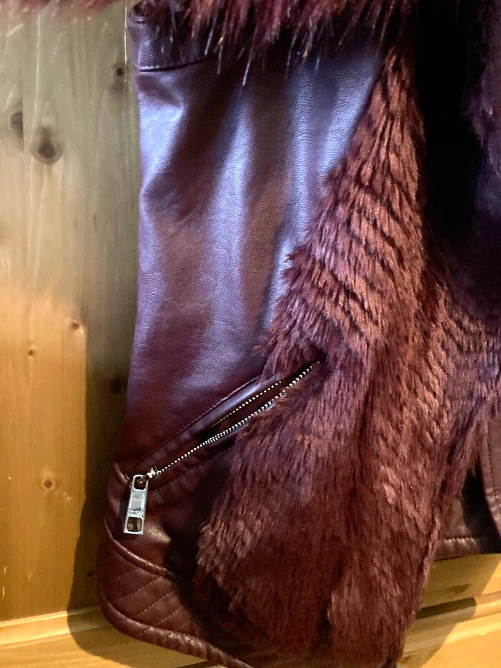Guess Vest Faux Fur Burgundy Red Faux Leather XS Satin Lining Dry Clean Only - Image 3 of 4