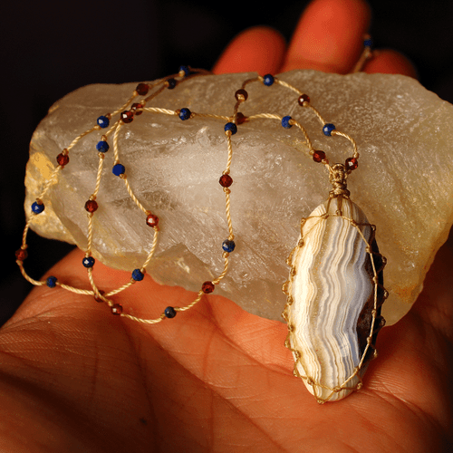 Handmade Mexican Natural Crazy Lace Agate Beautiful Macrame Gemstone Necklace - Picture 7 of 9