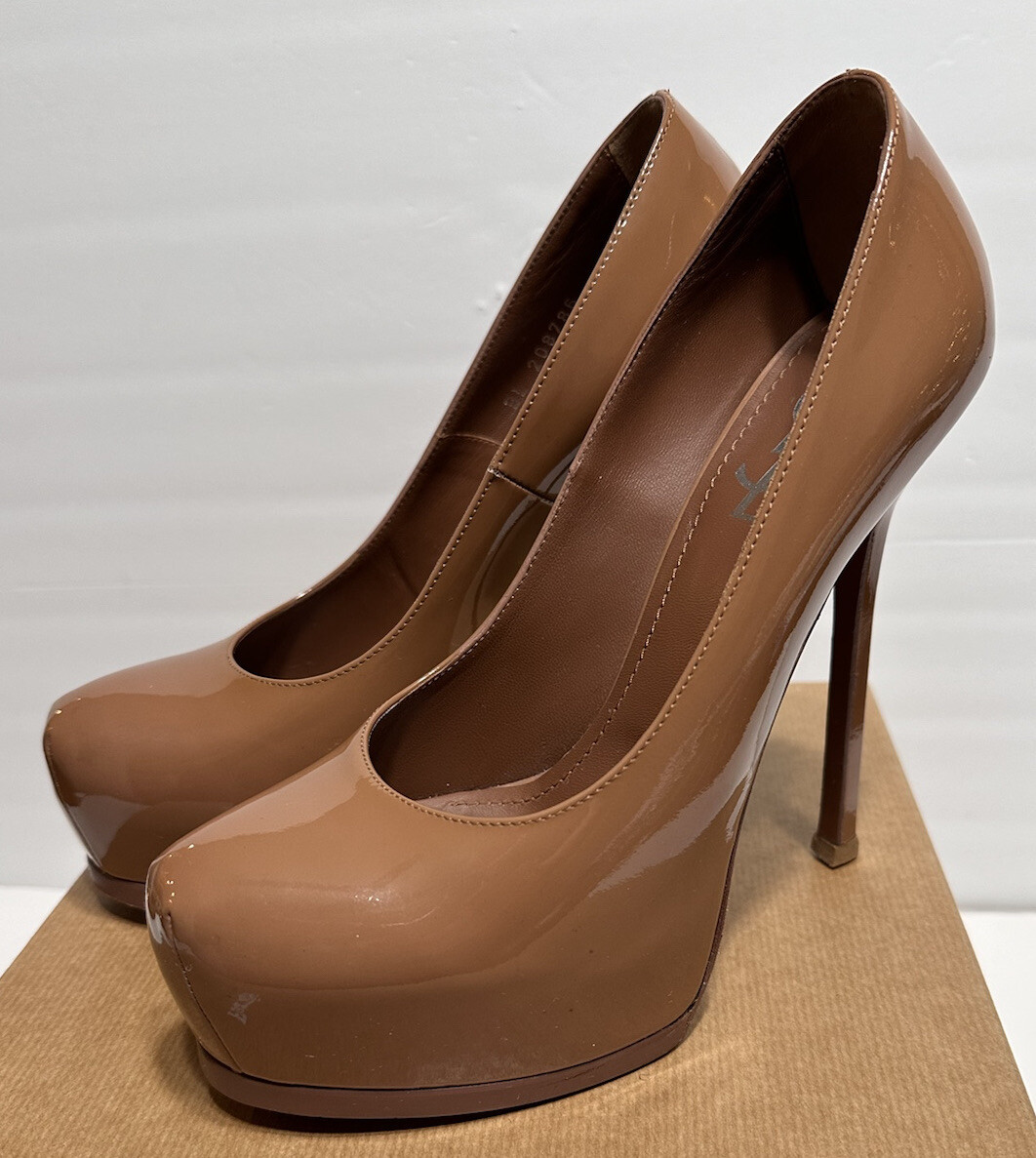 Sedia YVES SAINT LAURENT TRIBTOO taglia 9 105 TACCHI POMPA NUDA usata