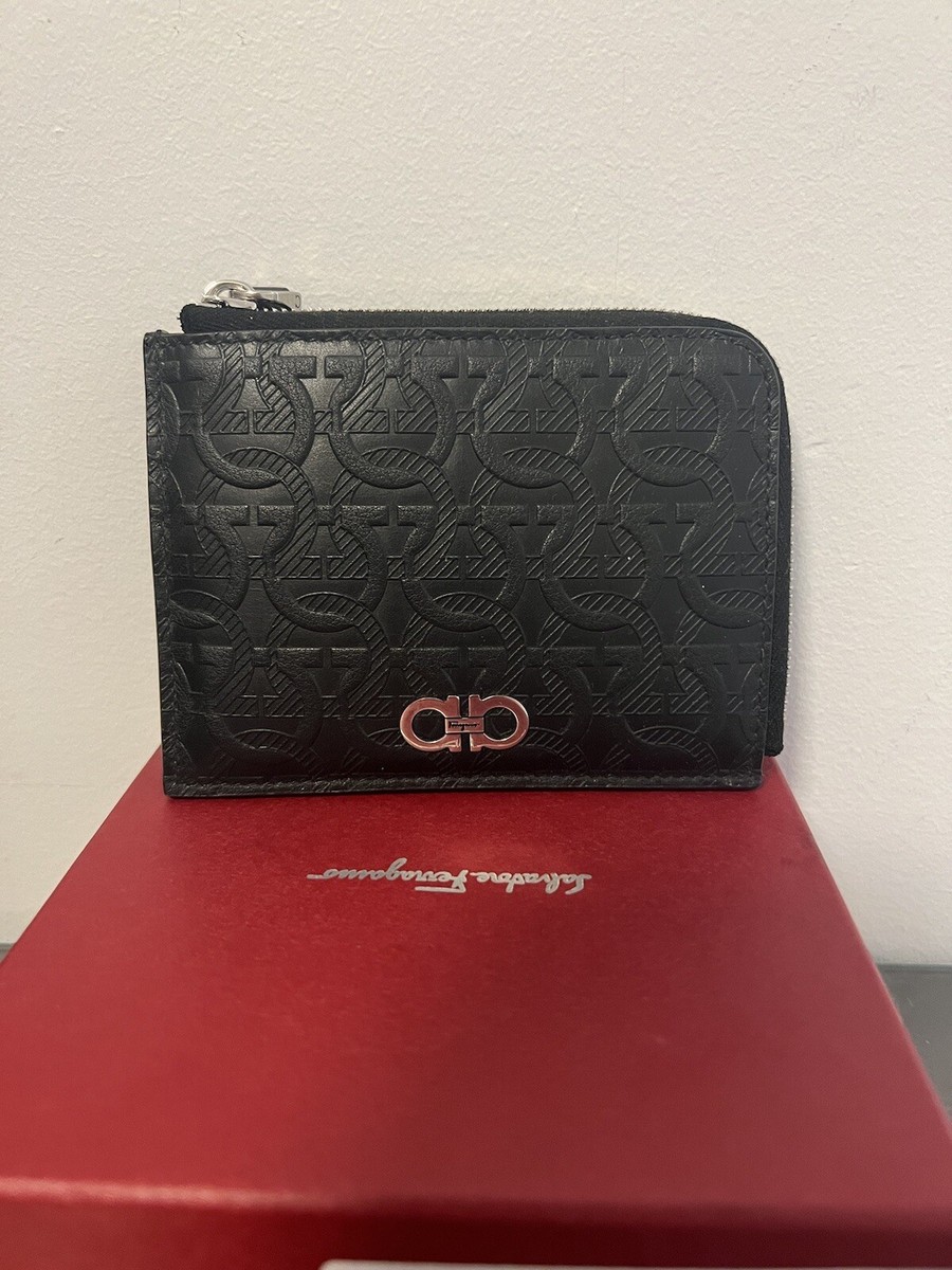 【送料&関税込】Ferragamo Wallet With Shoulder Strap NWT Slvatore Ferragamo Women Black GANCINI logo Gold Leather