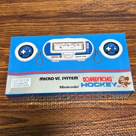 Nintendo Game & Watch Micro VS System Donkey Kong Hockey 1984 Japan NEW