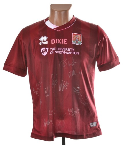 *BNWT* SIGNED NORTHAMPTON ENGLAND 2015/2016 FOOTBALL SHIRT JERSEY XS