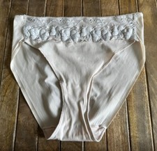 Vtg Soma M High Leg Beige Nude Luxe Panties Briefs W Lace Trim