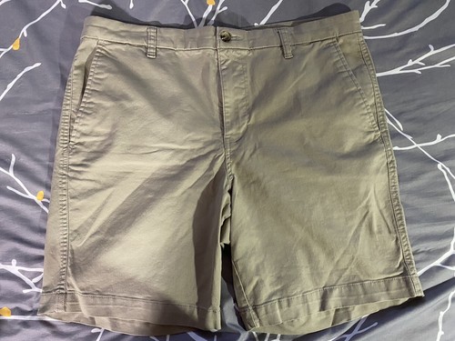 Chino Flat Front Khaki Shorts Size 