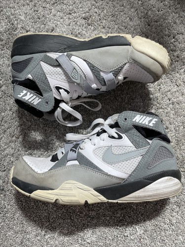 air trainer wolf grey