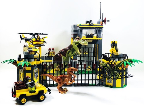 LEGO Dino DINO DEFENSE HQ Set 5887 Complete w/ Minifigures **Pre-Owned**