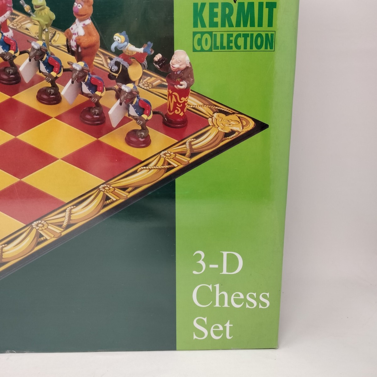 Jim Henson The Muppets Kermit Collection 3-D Chess Set Brand New 