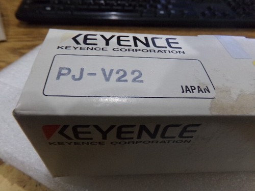 Keyence: PJ-V22 Safety Light Curtain Set w/ Receiver &Transmitter. Fac. Sealed - Picture 2 of 2