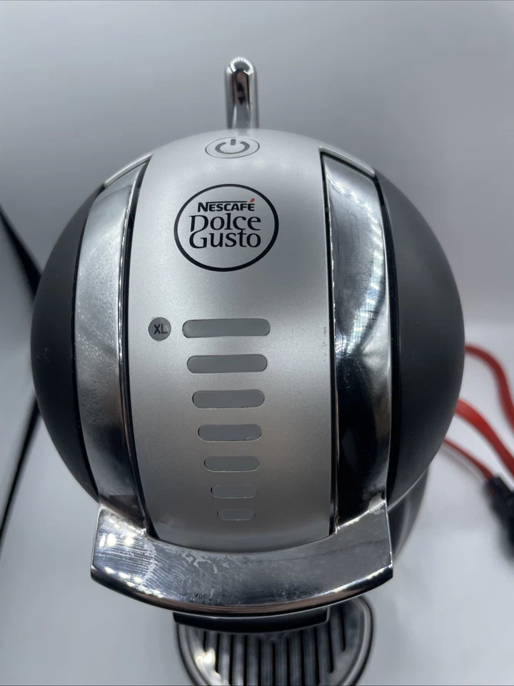 Nescafe Dolce Gusto Genio 2 Coffee Machine Silver Tested working Foto 2 de 4