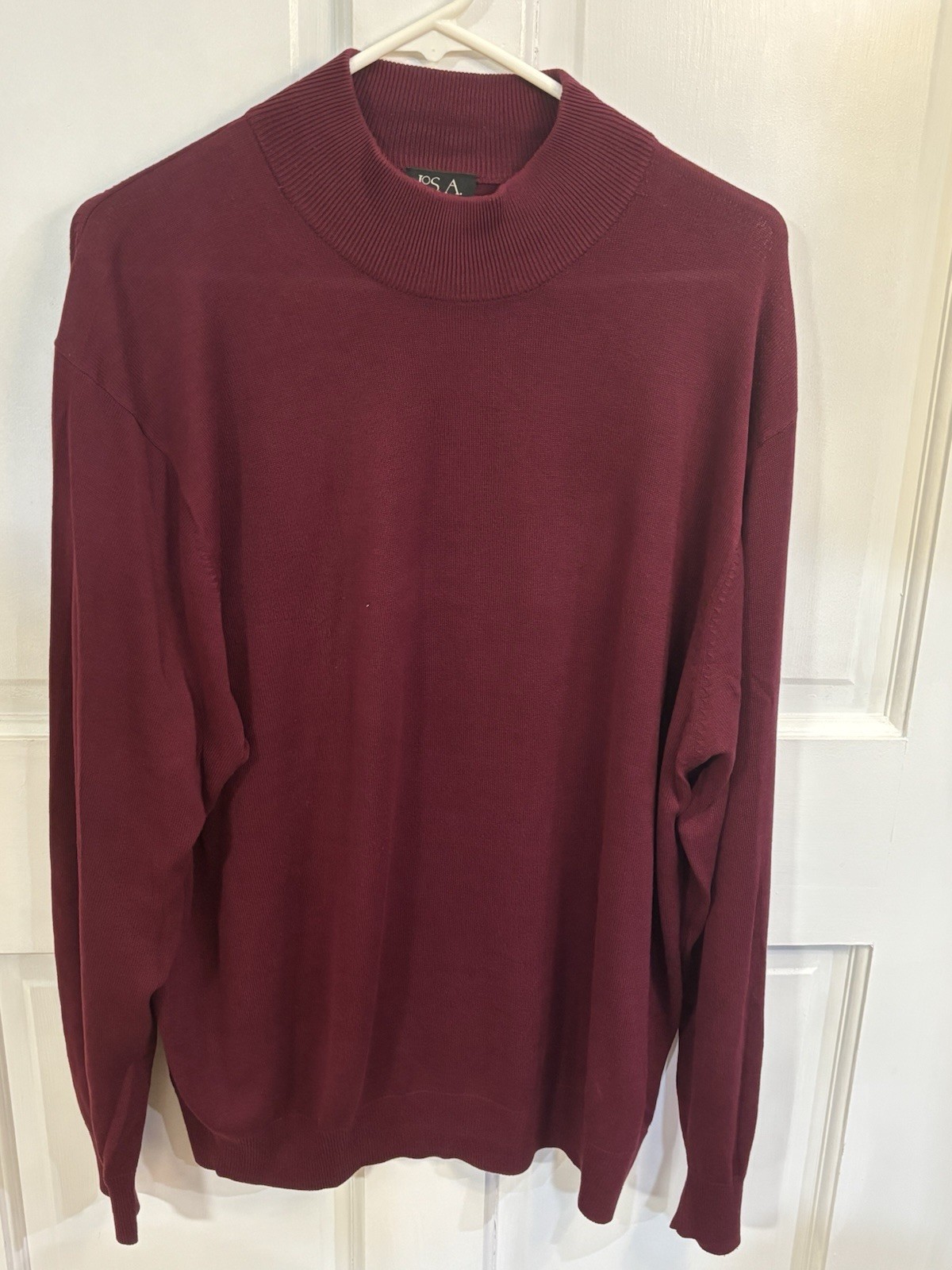 Jos. A Bank Men's Size XL 100% Silk Long Sleeve Burgundy Maroon Pullover Sweater