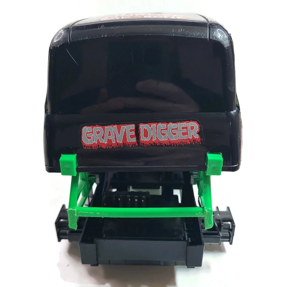 [PARTS / REPAIR] Grave Digger New Bright RC 15" Replacement Body Shell and Frame - Image 3 of 4