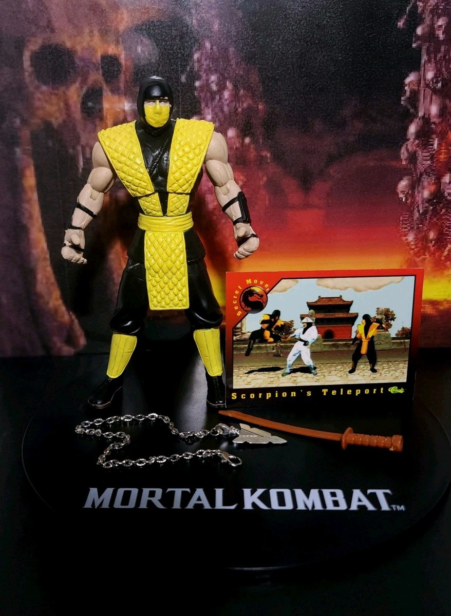 ストームコレクティブルズ　Mortal Kombat Scorpion Mortal Kombat Action Figure SCORPION w Weapons and Vintage Trade