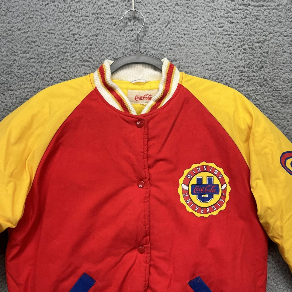 Chaqueta De Colección Coca-Cola Para Hombre Grande Roja Amarilla Bombardero Snap Equipo Ganador Años 80 Foto 4 de 4
