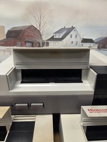 Lot Of 3 Nintendo Entertainment System NES Consoles & Accessories 